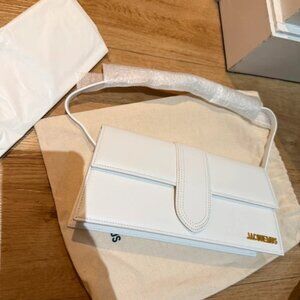 Authentic Jacquemus white le bambino bag